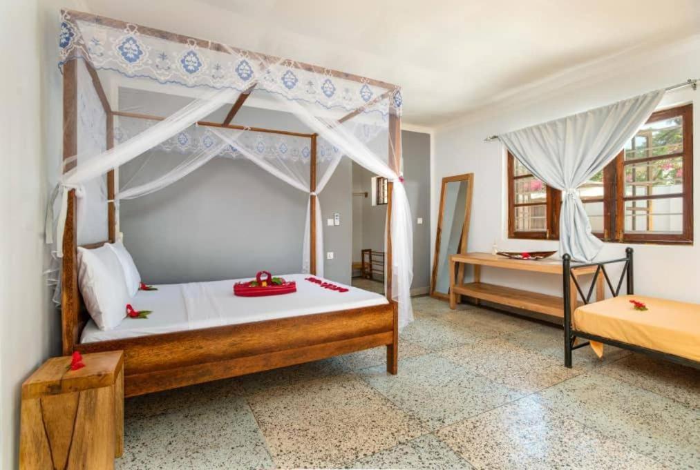 Seashore Beach Hotel Kiwengwa  ภายนอก รูปภาพ