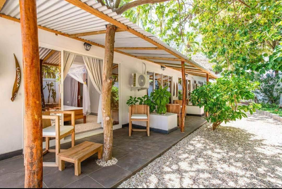 Seashore Beach Hotel Kiwengwa  ภายนอก รูปภาพ