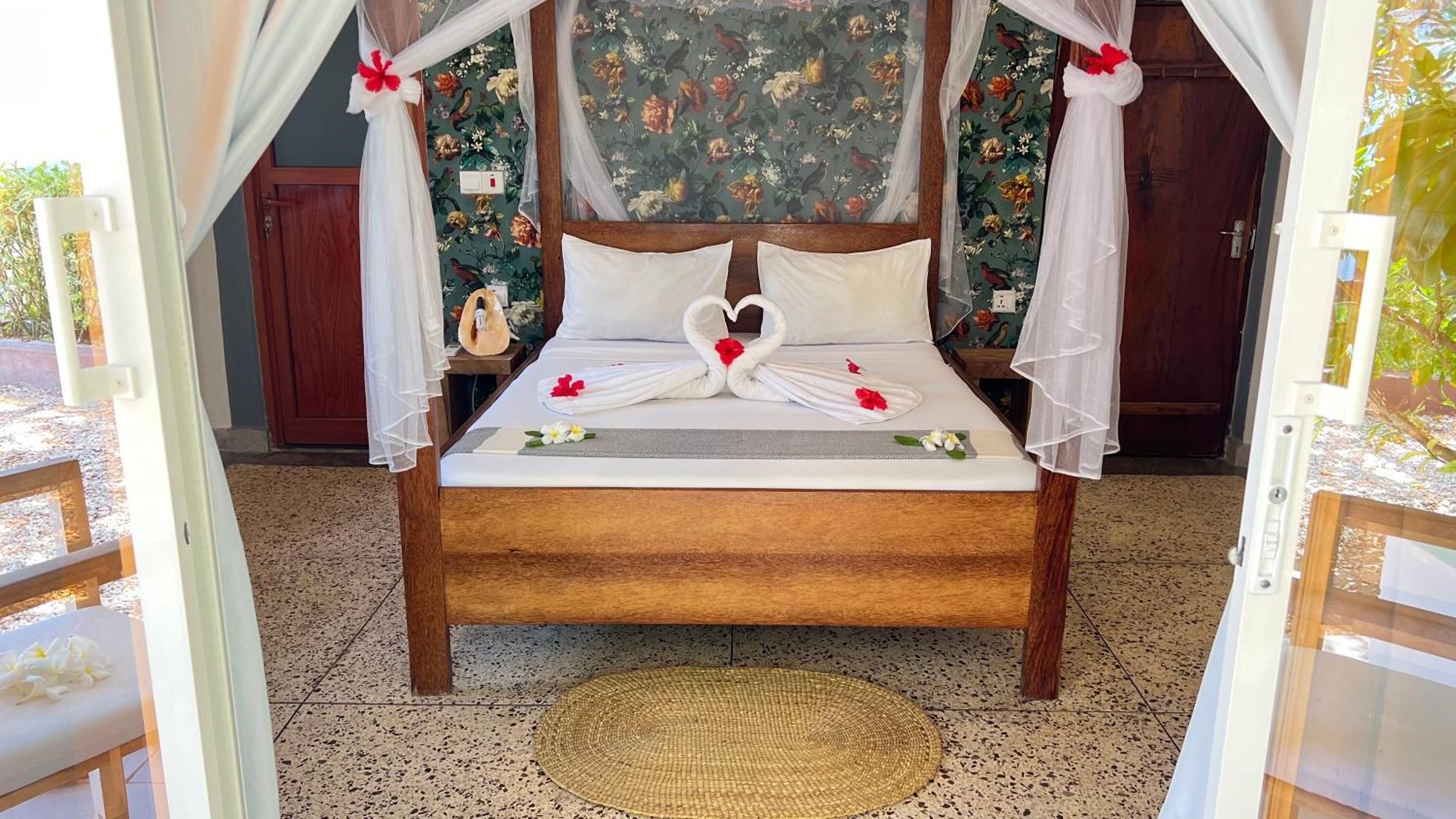 Seashore Beach Hotel Kiwengwa  ภายนอก รูปภาพ