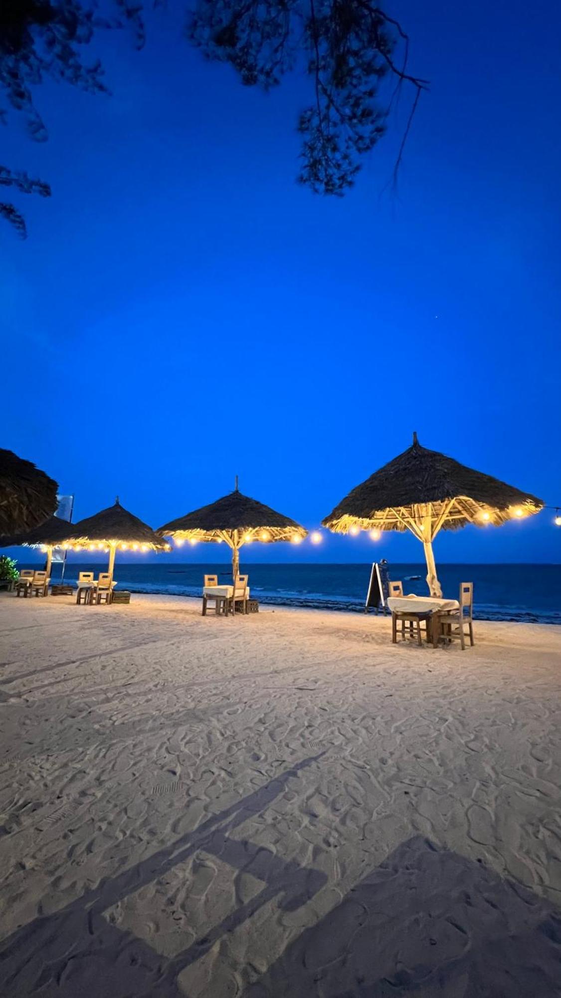 Seashore Beach Hotel Kiwengwa  ภายนอก รูปภาพ